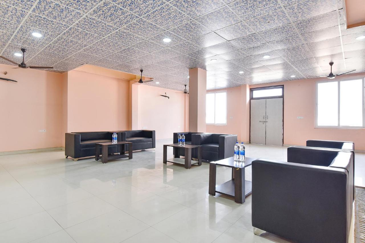 Fabhotel Sarvika Jaipur Exterior photo